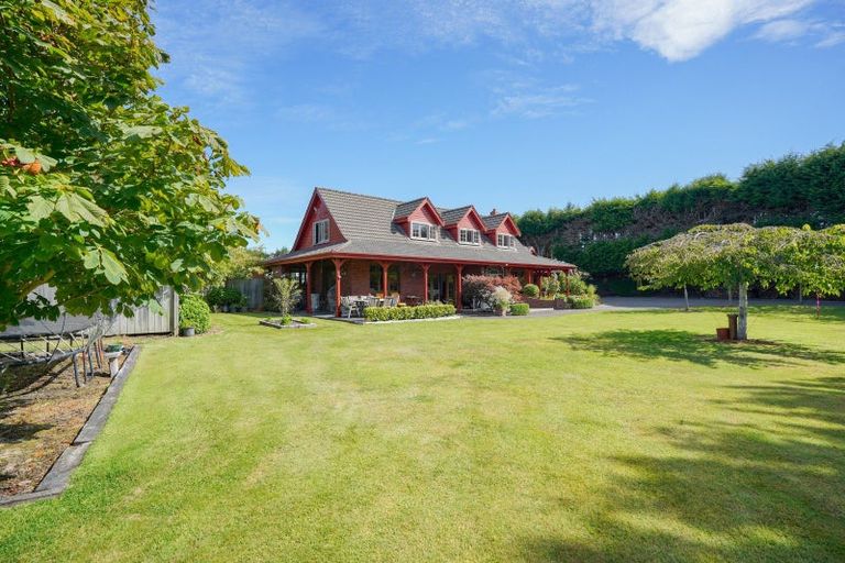 Photo of property in 221 Dunns Road, Otatara, Invercargill, 9879