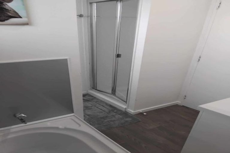 Photo of property in 70a Featherston Street, Takaro, Palmerston North, 4412