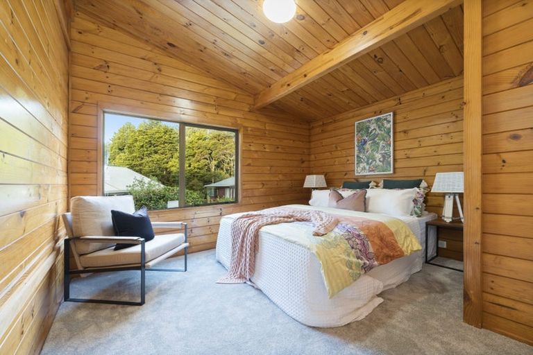 Photo of property in 5 Chardon Place, Henderson, Auckland, 0612