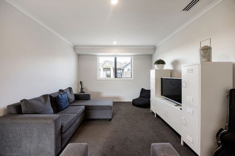 Photo of property in 15 Moemoea Place, Cambridge, 3434