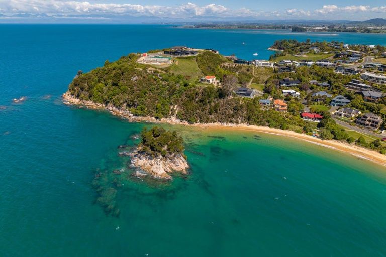 Photo of property in 6 Fairburn Place, Kaiteriteri, 7197