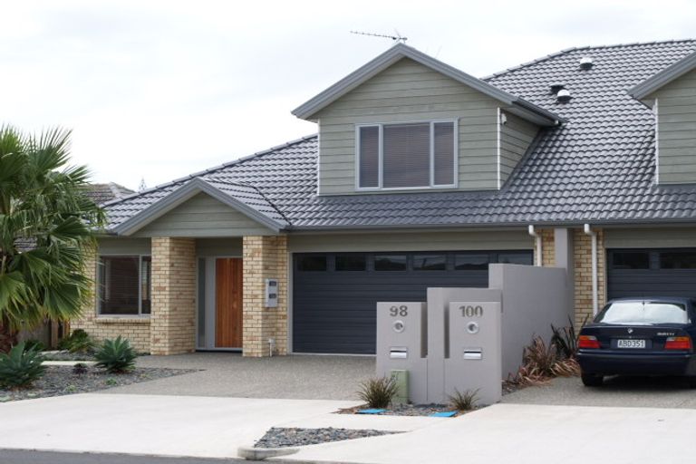 Photo of property in 98 Howe Street, Howick, Auckland, 2014