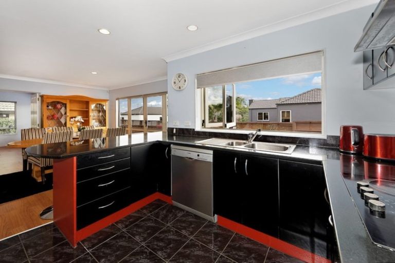 Photo of property in 83a Mt Lebanon Crescent, The Gardens, Auckland, 2105
