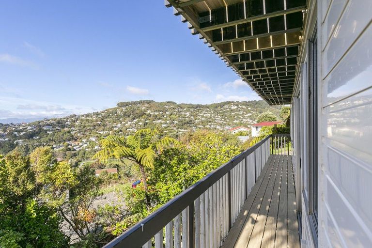 Photo of property in 46 Winston Street, Crofton Downs, Wellington, 6035