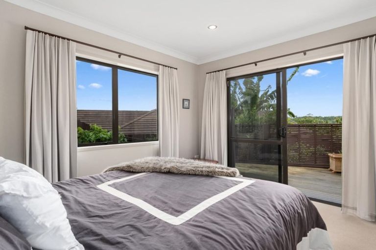 Photo of property in 2 Crater Close, Pyes Pa, Tauranga, 3112