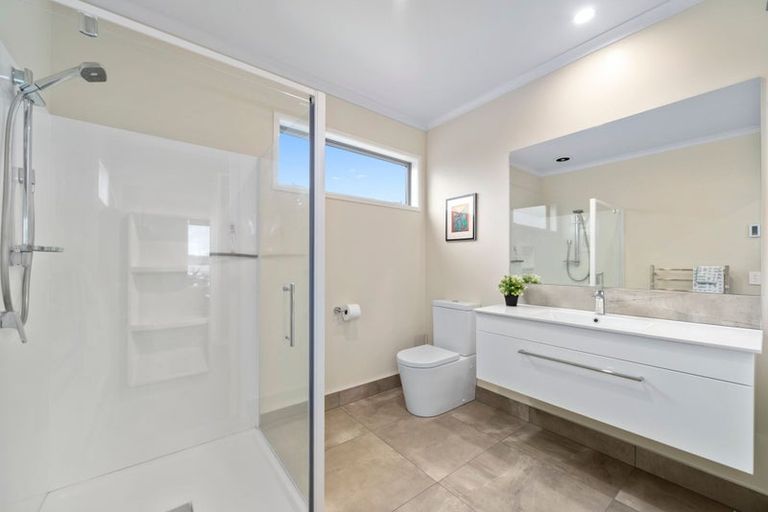 Photo of property in 18 Loloma Way, Wharewaka, Taupo, 3330