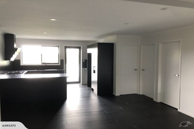 Photo of property in 3/4 Karaka Street, New Lynn, Auckland, 0600