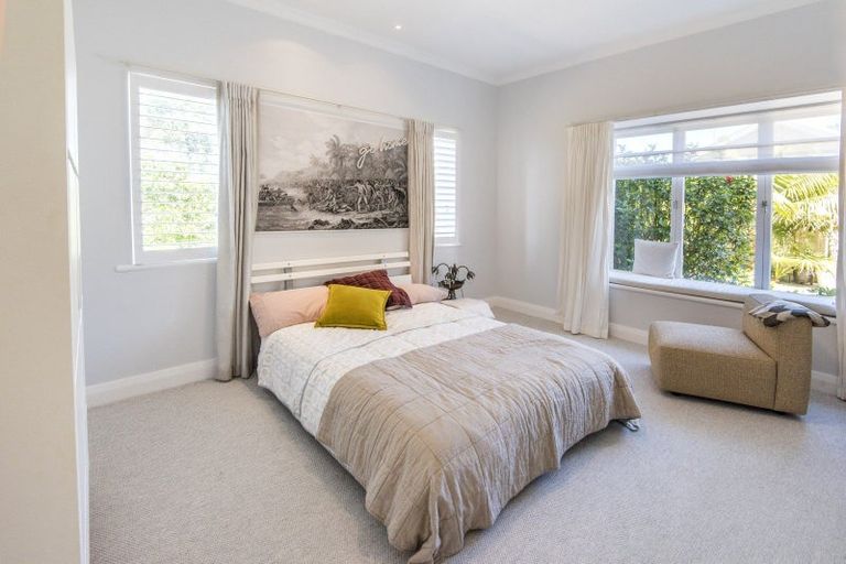 Photo of property in 18 Hamana Street, Narrow Neck, Auckland, 0622