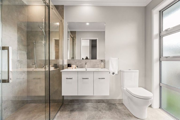 Photo of property in 15 Selliera Place, Papamoa Beach, Papamoa, 3118