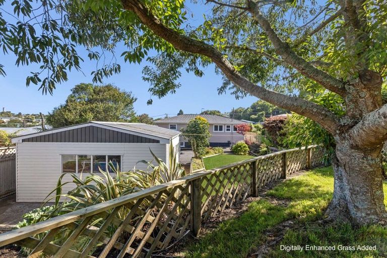 Photo of property in 4 Sardinha Place, Marfell, New Plymouth, 4310
