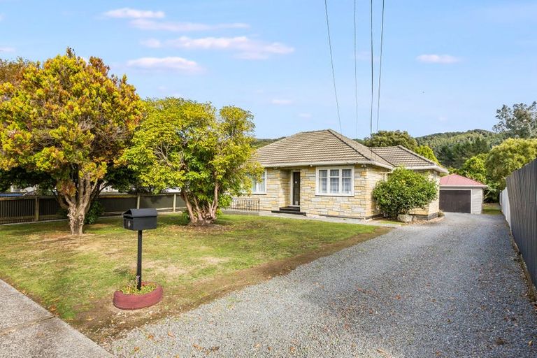 Photo of property in 6 Wood Street, Wainuiomata, Lower Hutt, 5014