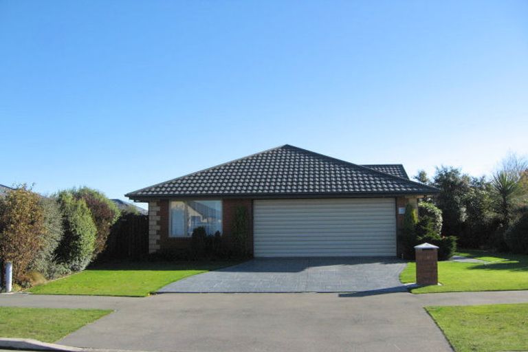 Photo of property in 33 Shenley Drive, Belfast, Christchurch, 8051