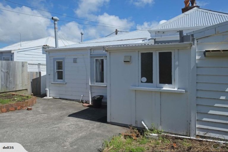 Photo of property in 4 Prince Street, Mount Victoria, Wellington, 6011