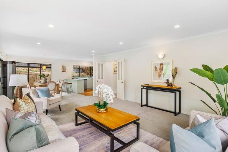 Photo of property in 4/177 Carlisle Road, Northcross, Auckland, 0632