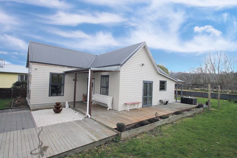 Photo of property in 14 Mountfort Street, Outram, 9019