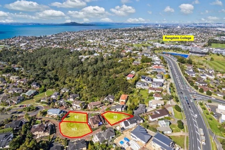 Photo of property in 107 Penguin Drive, Murrays Bay, Auckland, 0630