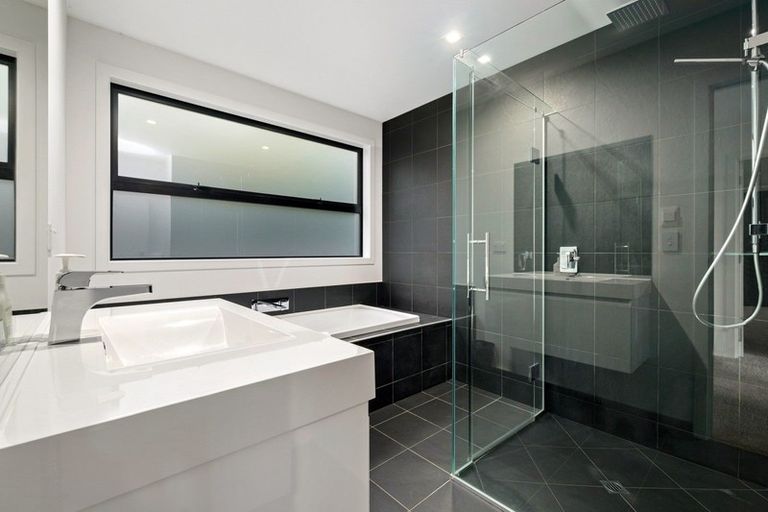 Photo of property in 30 Niger Street, Wanaka, 9305