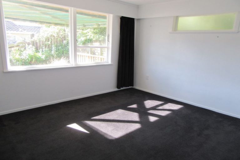 Photo of property in 10 Waipounamu Drive, Kelson, Lower Hutt, 5010