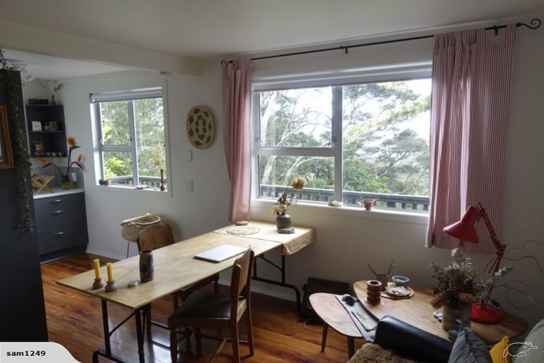 Photo of property in 150 Konini Road, Titirangi, Auckland, 0604