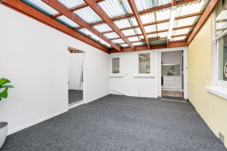 Photo of property in 77 Wesley Street, South Dunedin, Dunedin, 9012