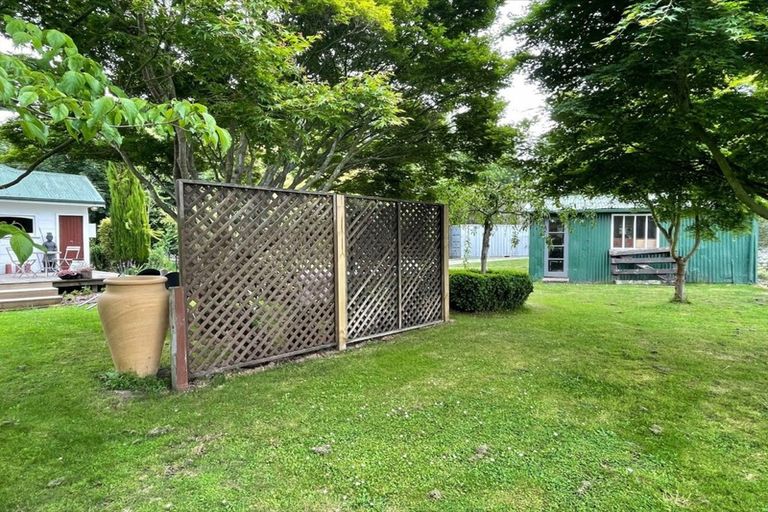 Photo of property in 53 Mckenzie Street, Geraldine, 7930