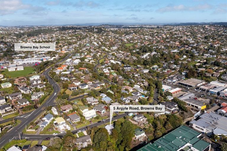 Photo of property in 5 Argyle Road, Browns Bay, Auckland, 0630