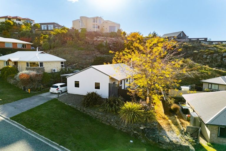 Photo of property in 15 Aronui Road, Bridge Hill, Alexandra, 9320
