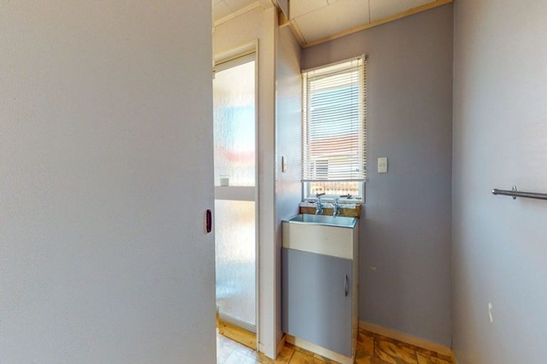 Photo of property in 6 Miller Place, Ngatea, 3503