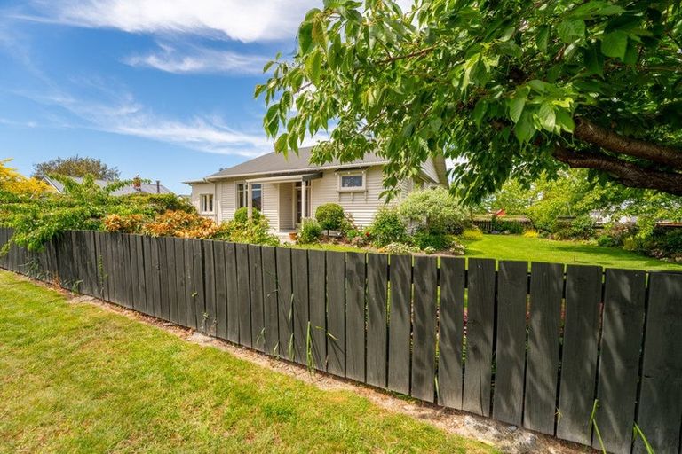 Photo of property in 77 Belt Street, Waimate, 7924