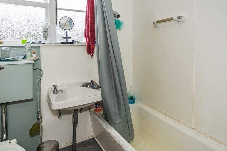 Photo of property in 16-16a Pembroke Street, Oamaru North, Oamaru, 9400