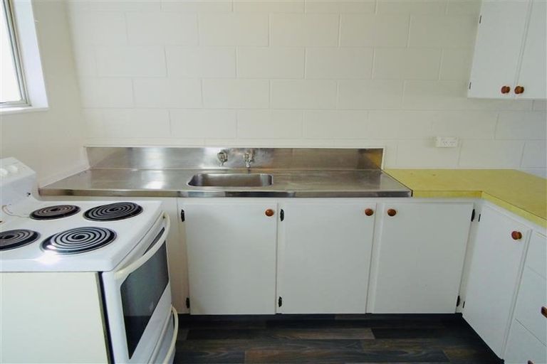 Photo of property in 82 Hine Street, New Plymouth, 4310