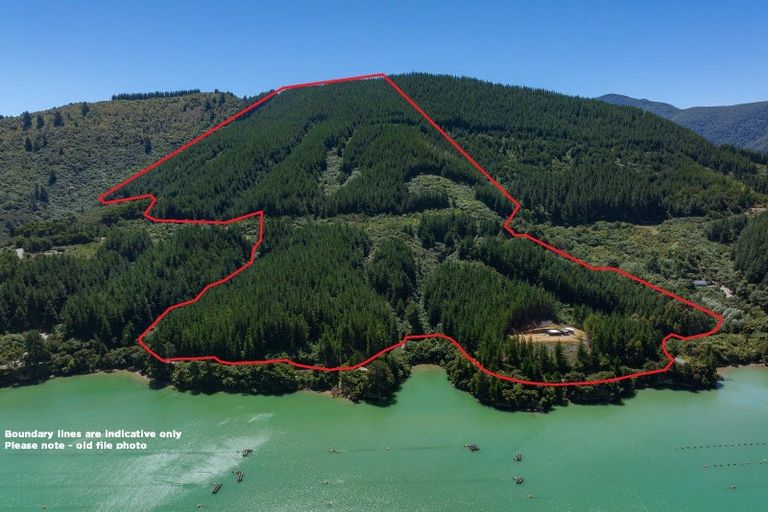 Photo of property in 4954 Kenepuru Road, Ohauparuparu Bay, Picton, 7282