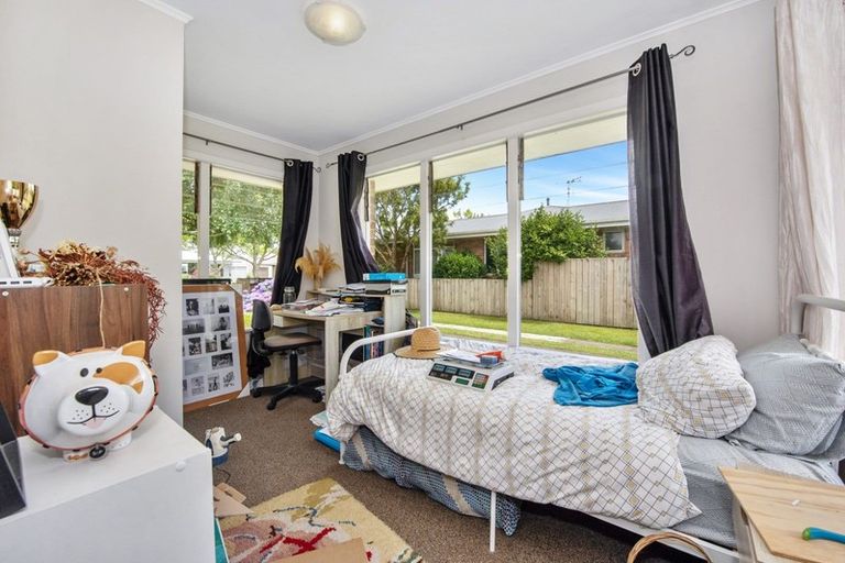 Photo of property in 12 Mcnicol Street, Fairfield, Hamilton, 3214