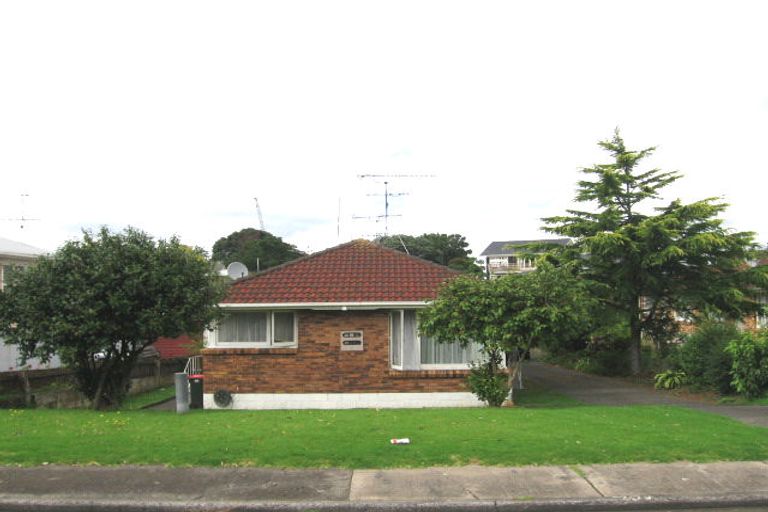 Photo of property in 2/11 Waipuna Road, Mount Wellington, Auckland, 1060