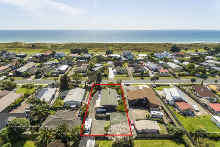 Photo of property in 136 Dickson Road, Papamoa Beach, Papamoa, 3118