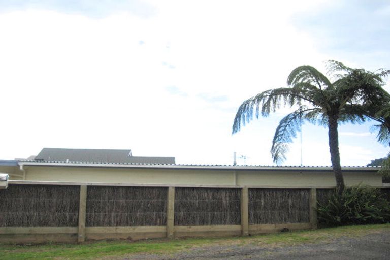 Photo of property in 1 Hillside Lane, Tairua, 3508