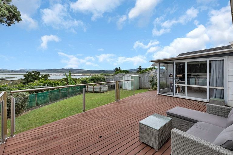 Photo of property in 8 Edge Street, Onerahi, Whangarei, 0110