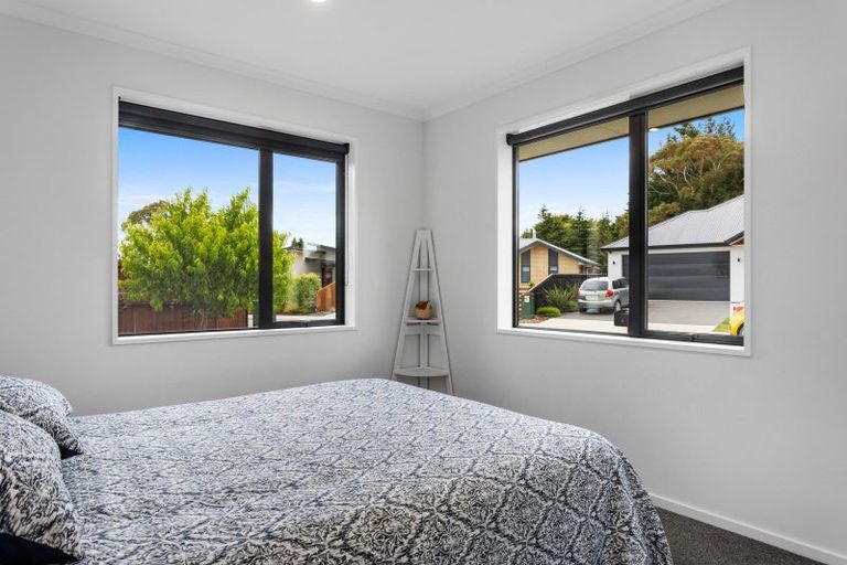 Photo of property in 16 Tara Crescent, Woodend, 7610