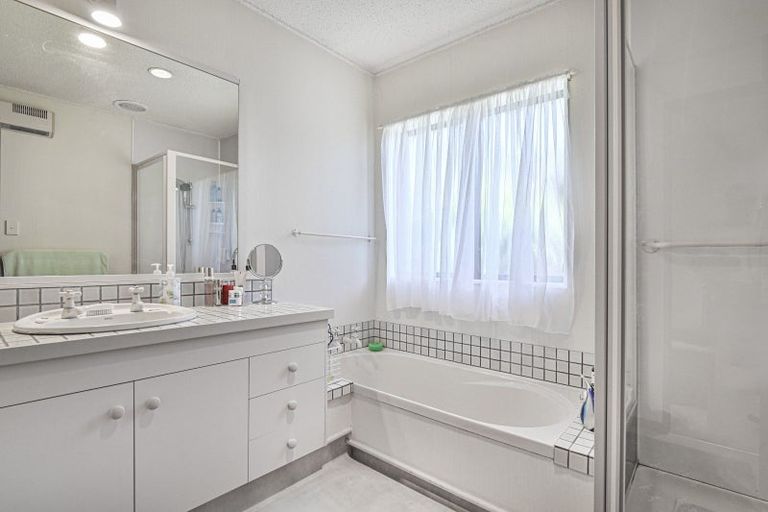 Photo of property in 1/703 Charles Street, Raureka, Hastings, 4120