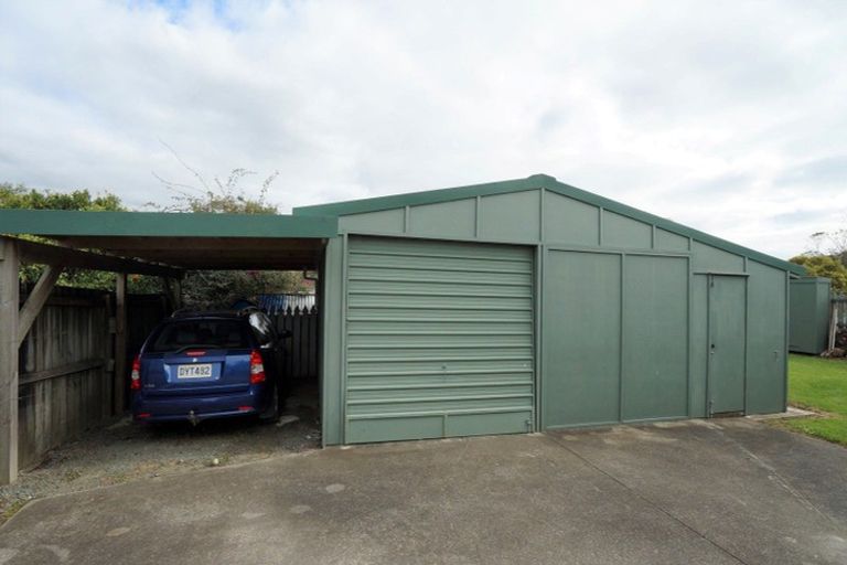 Photo of property in 28 Tamure Place, Ruakaka, 0116