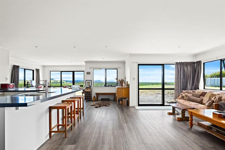 Photo of property in 251 Mairetahi Road, South Head, Helensville, 0874