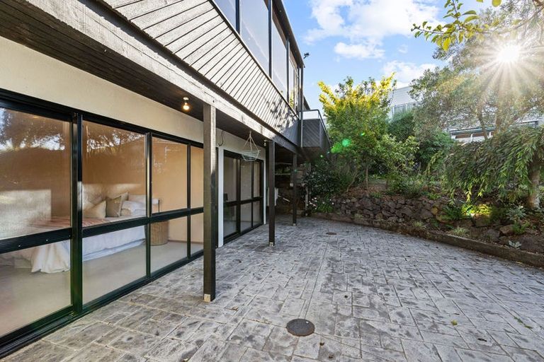 Photo of property in 10 Luxton Place, Mount Pleasant, Christchurch, 8081