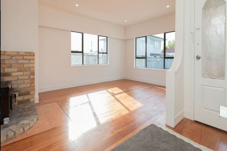 Photo of property in 15 Normandy Avenue, Melville, Hamilton, 3206