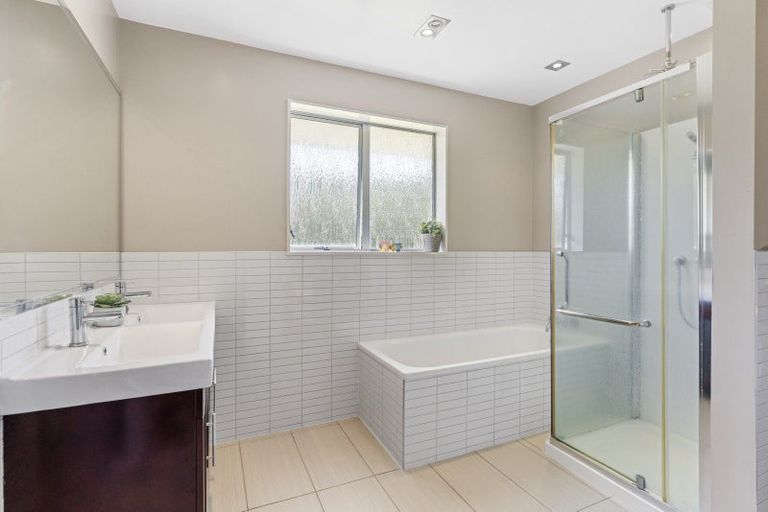 Photo of property in 52 Caroline Drive, Maunganamu, Taupo, 3379