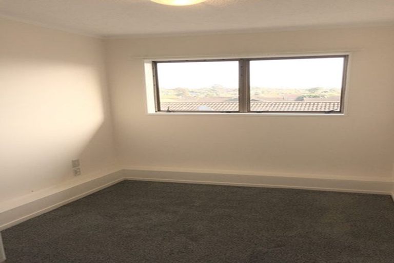 Photo of property in 5/320 Pakuranga Road, Pakuranga Heights, Auckland, 2010