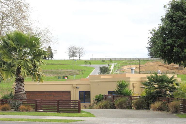 Photo of property in 51 Castlewold Drive, Bethlehem, Tauranga, 3110