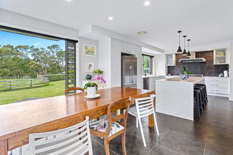 Photo of property in 842a South Head Road, South Head, Helensville, 0874