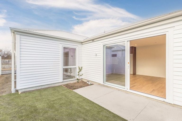 Photo of property in 67 Marriotts Road, North New Brighton, Christchurch, 8083