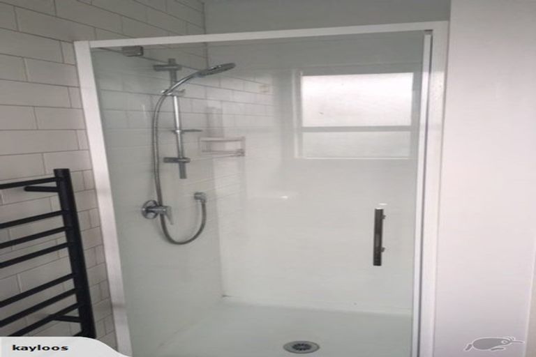 Photo of property in 120 Mountain Road, Mangere Bridge, Auckland, 2022