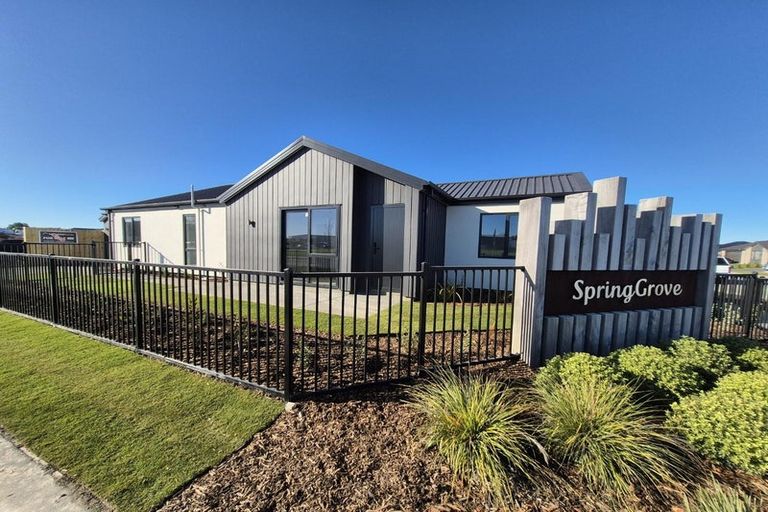 Photo of property in 54 Blakes Road, Belfast, Christchurch, 8051